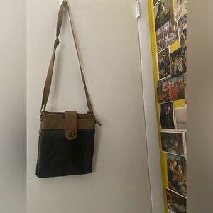 Eddie Bauer Crossbody Purse with lots of pockets